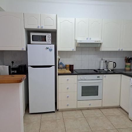 Paradise Gardens II Anastasia Apartment Paphos Ngoại thất bức ảnh