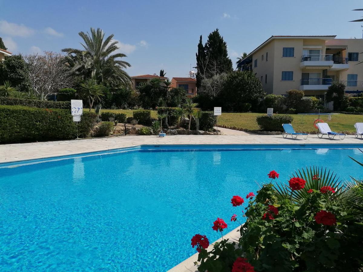 Paradise Gardens II Anastasia Apartment Paphos Ngoại thất bức ảnh