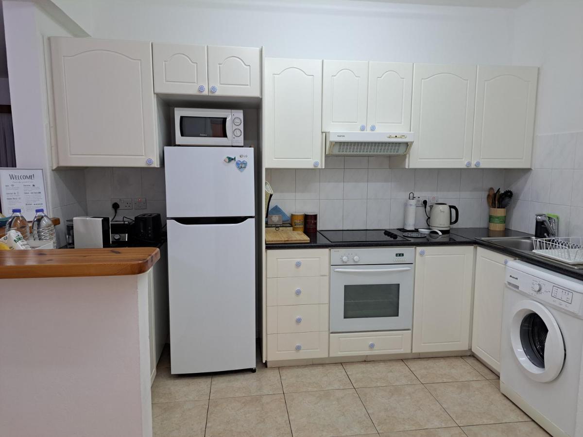 Paradise Gardens II Anastasia Apartment Paphos Ngoại thất bức ảnh